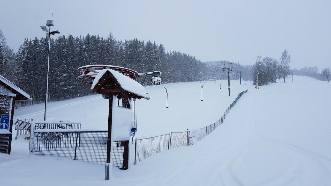 Waldhufenidyll Koenigswalde Im Erzgebirge Leilighet Konigswalde Eksteriør bilde